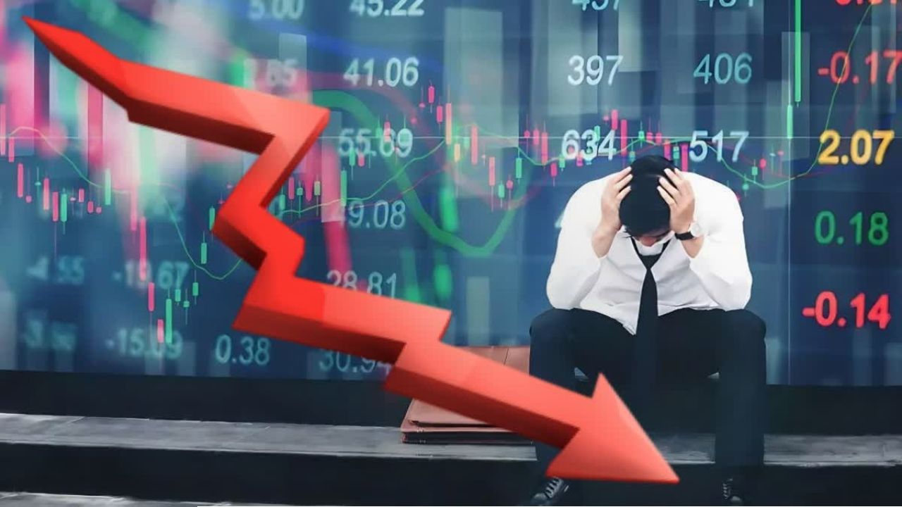 Sensex: সপ্তাহের শুরুতেই ‘বিগ ক্র্যাশ’! ১১০০ পয়েন্ট হারাল সেনসেক্স, ৫ লক্ষ কোটি টাকার ধাক্কা