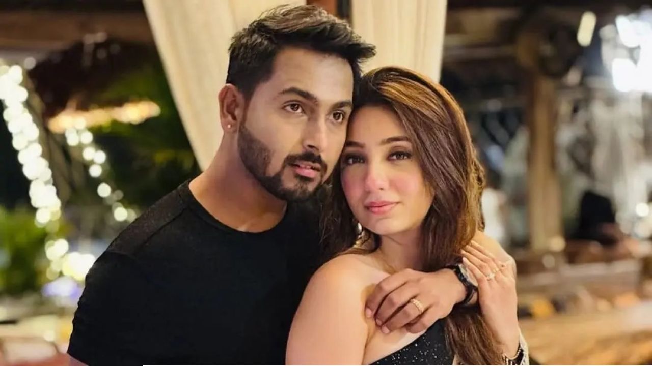 Sukanta Kundu Ananya Guha: বিজেপির নির্বাচনী খরচের তালিকায় নাম, ‘অলিপাব’ বিতর্কে কী বললেন দম্পতি?