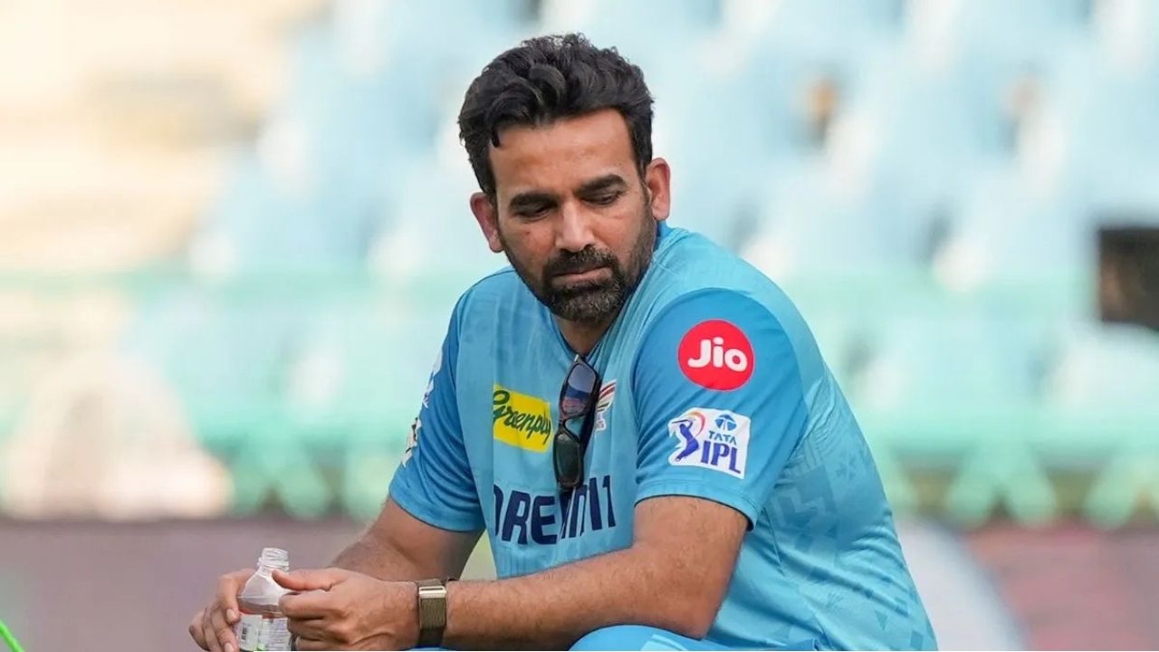 CSK: ১৮ বছর পর বদল সিএসকে-তে! ফ্লেমিংয়ের জায়গায় ধোনির দলের দায়িত্বে এবার কোন ভারতীয় তারকা? 