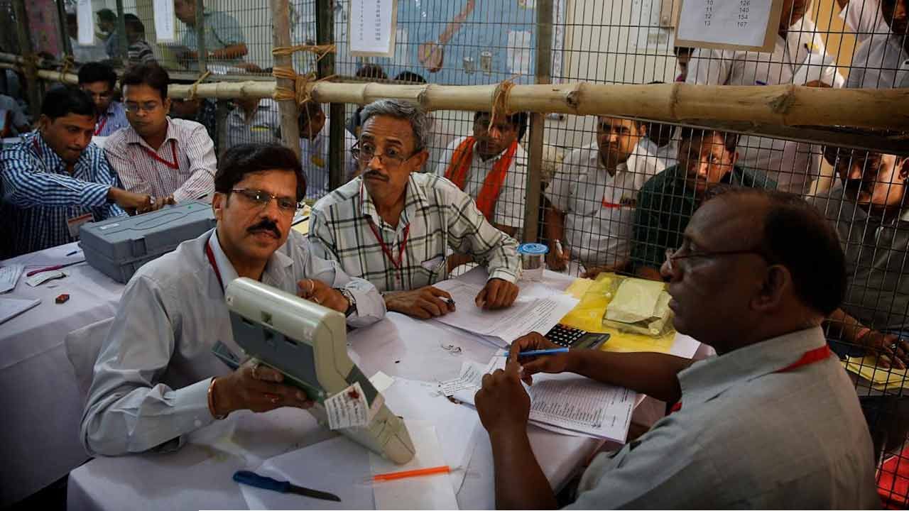 Nandigram and Rejinagar Bypoll Results: রেজিনগরেও পদ্মঝড়! শুভেন্দুর ‘রেকর্ড’ দাবির মুখেই দু’কেন্দ্রেই অপ্রতিরোধ্য বিজেপি