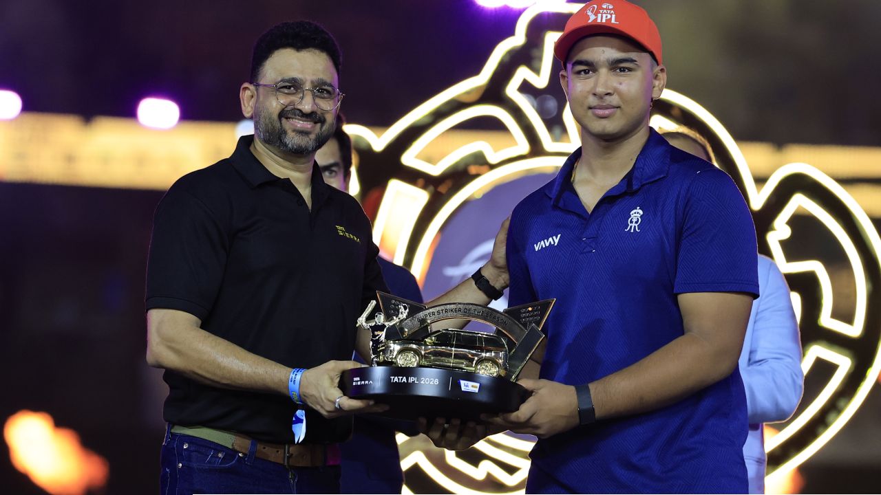 BCCI IPL meeting: ইমপ্যাক্ট প্লেয়ার থেকে ২০ বছরের গ্র্যান্ড প্ল্যান! ১৫ অক্টোবরের বৈঠকে সৌরভ-শাহরুখকে পাশাপাশি বসাতে চায় বিসিসিআই