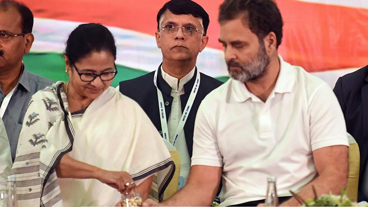 Rahul Gandhi CJI: রাহুলের আর্জি খারিজ প্রধান বিচারপতির, মুখপুড়ল বিরোধীদের! সিইসি জ্ঞানেশকে সরাতে প্রস্তাব আনছে কেরল বিধানসভা