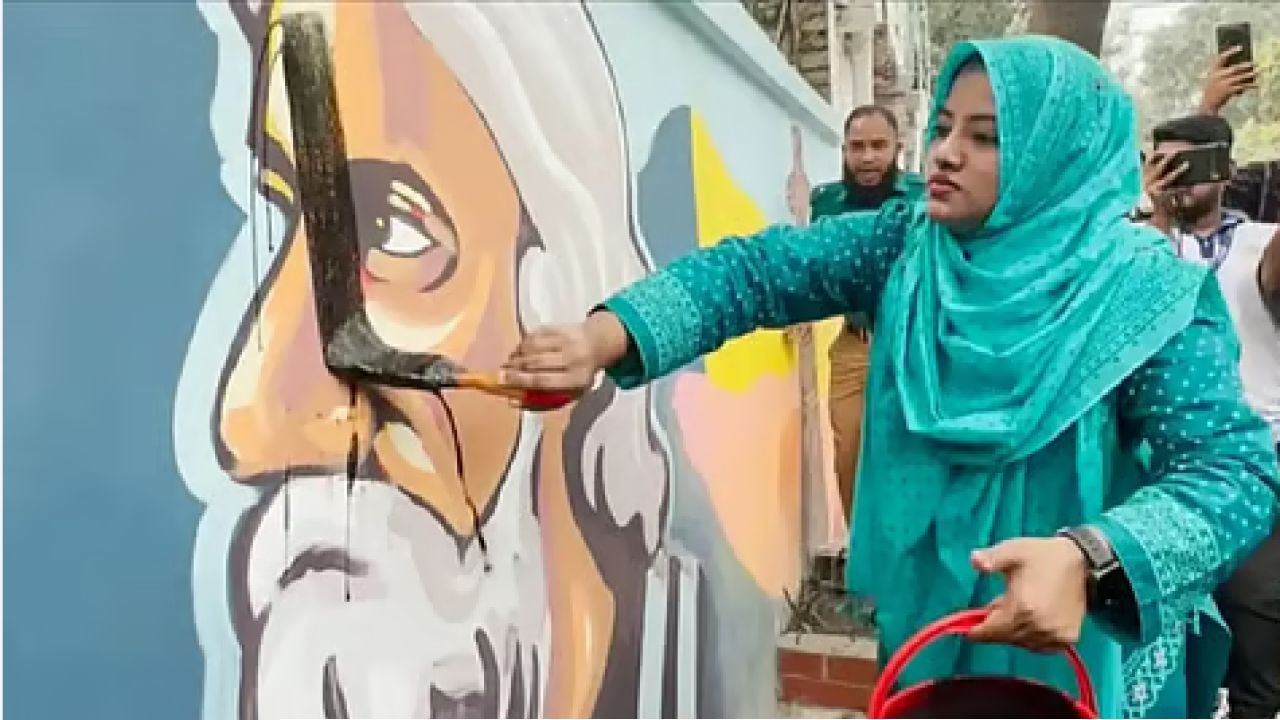 Rabindranath Tagore: রবীন্দ্রনাথের মুখে কালি! গ্রেফতার চার, দায়ের রাষ্ট্রদ্রোহীতার মামলা