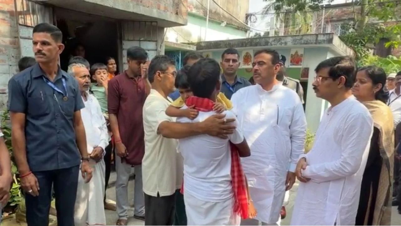  CM Suvendu Adhikari: চোরবাগানকাণ্ডে স্বজনহারাদের পাশে মুখ্যমন্ত্রী, মৃতদের বাড়িতে গিয়ে কী বললেন শুভেন্দু?
