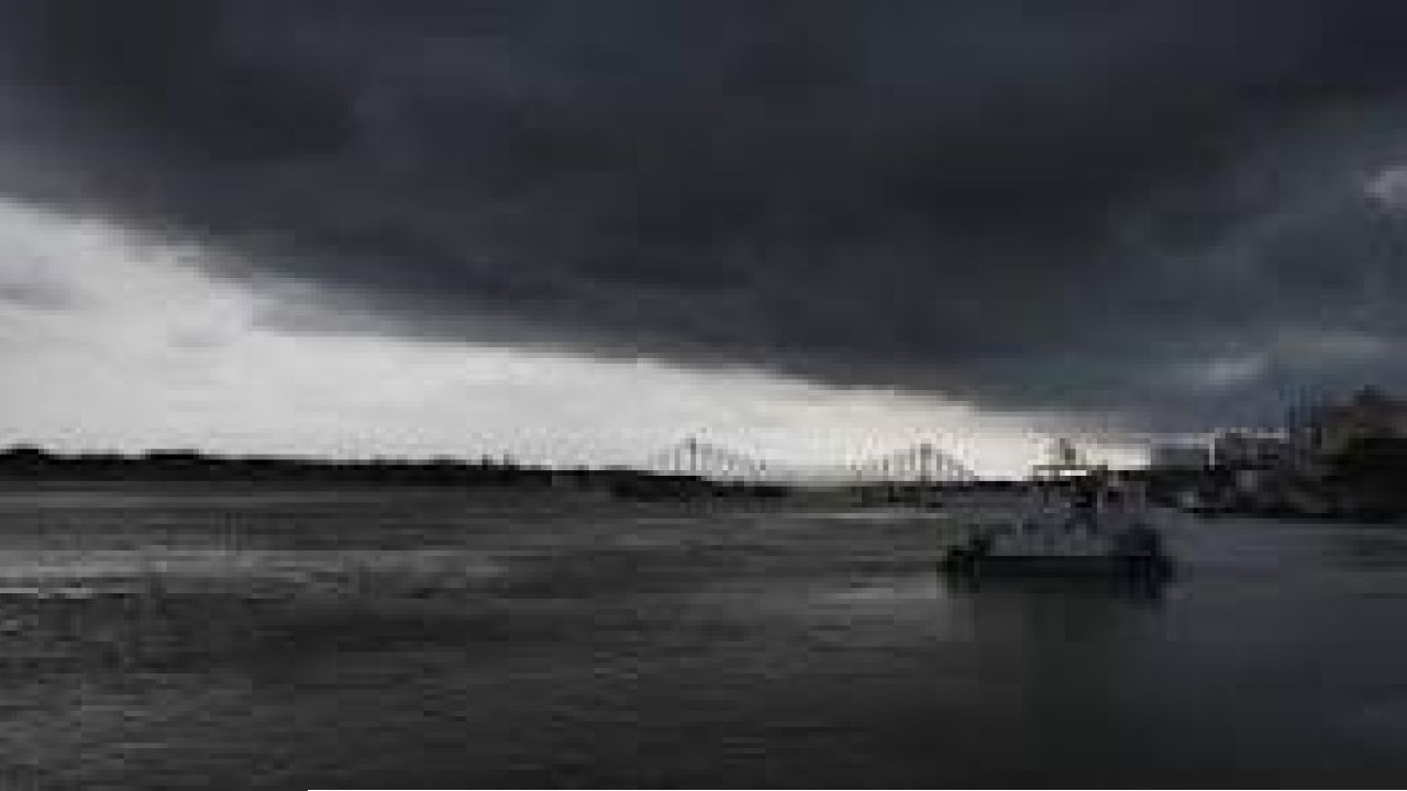 Weather Update: বঙ্গোপসাগরে ঘূর্ণিঝড়ের চোখরাঙানি, বাংলায় কবে থেকে দুর্যোগের আশঙ্কা?