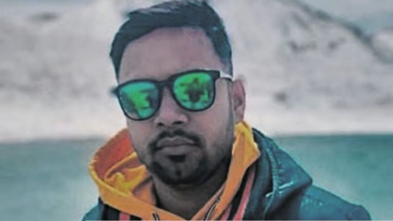 Maldah Crime:'যেভাবে পেরেছে কেটেছে!' দশমীর রাতেই বাড়িতে ঢুকে বিজেপি কর্মীকে কুপিয়ে দেদার গুলি, আঙুল তৃণমূলের দিকে!